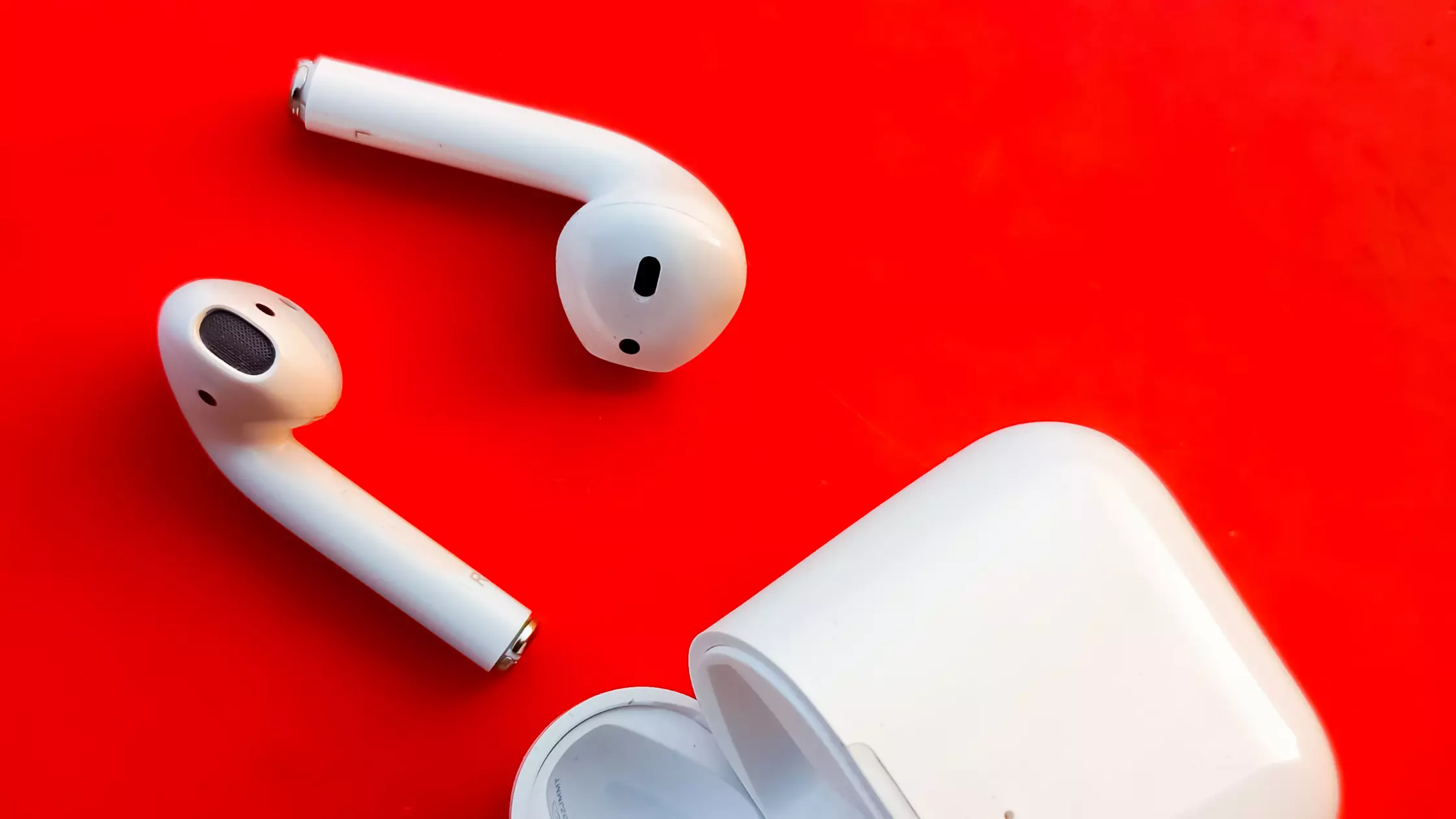 Should we ditch the wireless earphones?